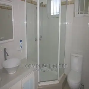 5bdrm House in Tse Addo, Accra Metropolitan for rent