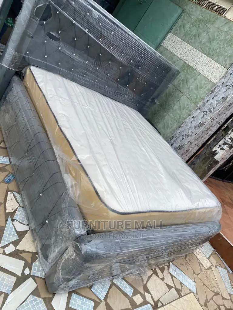 Elegant Queensize Bed With Mattress X