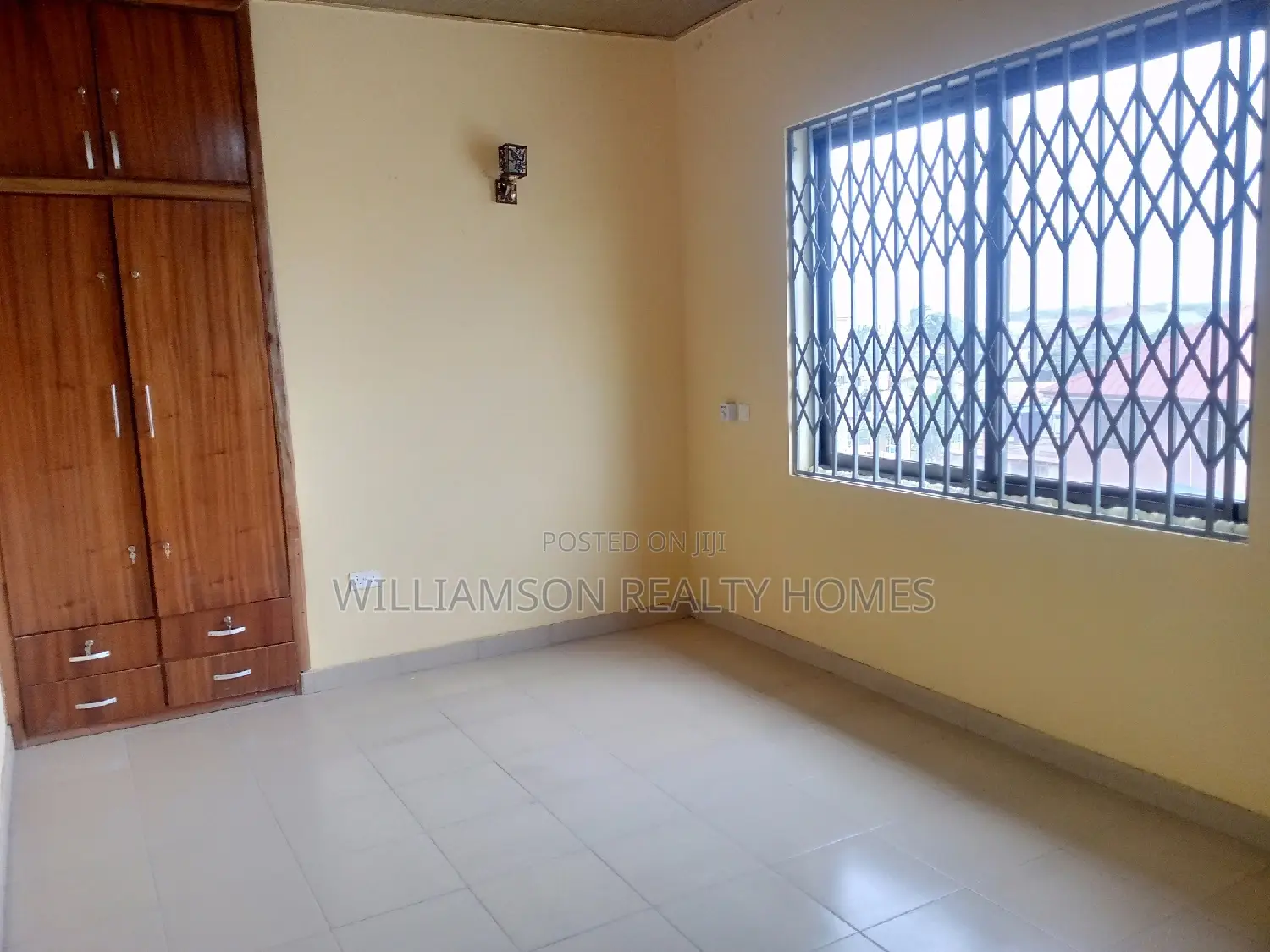 3bdrm Apartment in Community 18, Spintex for rent