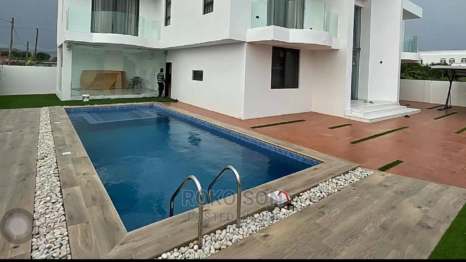 4bdrm Duplex in Dr Roko, East Legon for sale