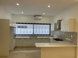 5bdrm House in Sagepropertiesgh.Com, Spintex for sale