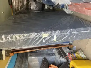Great Kingsize Mattres 14 Inches( Brand New) . Free Deli