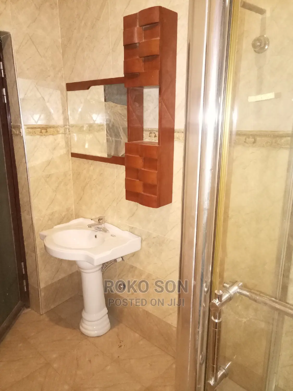 2bdrm Apartment in Dr Roko, Accra Metropolitan for rent