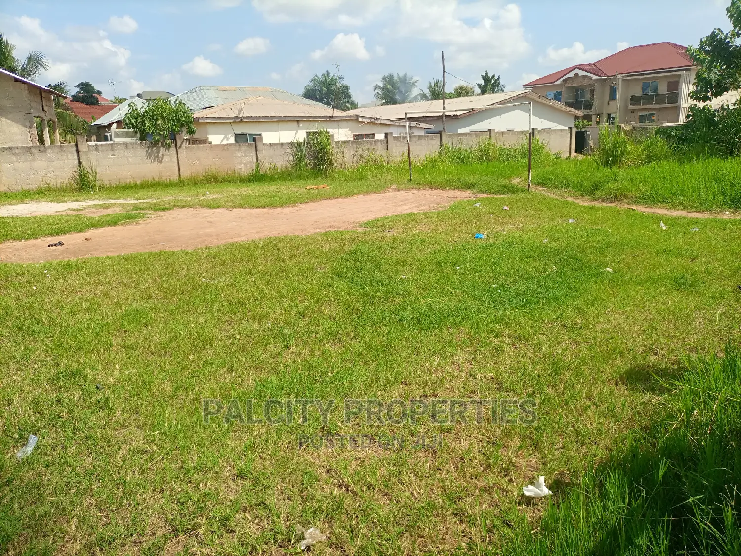 1 Plot on Main Road for Sale in Santasi Anyinam