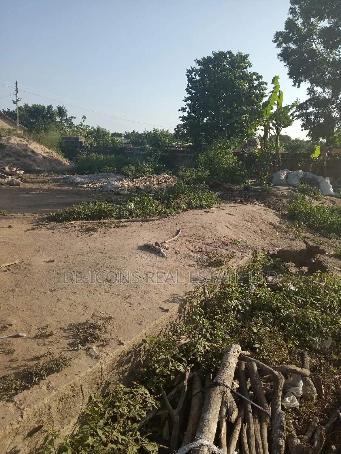 Commercial/ Roadside 2 Plots of Land 4 Sale