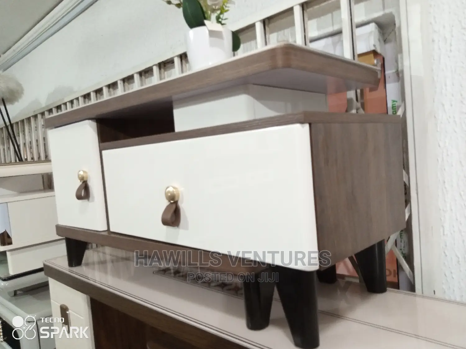 Mini TV Stand