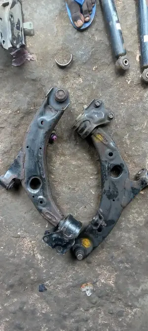 LOWER ARM Home Used Pair for All Cars in Stock