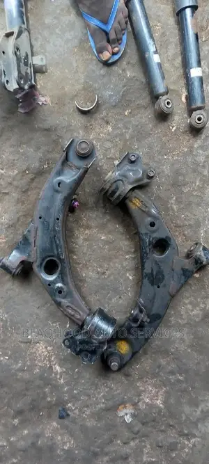 LOWER ARM Home Used Pair for All Cars in Stock