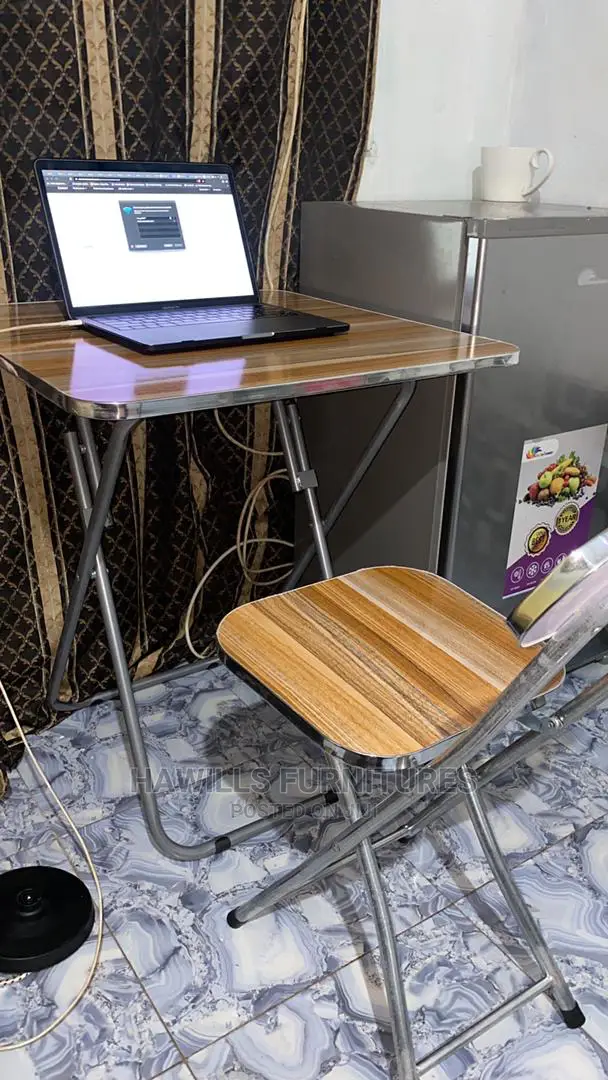 Office Table With A Chair
