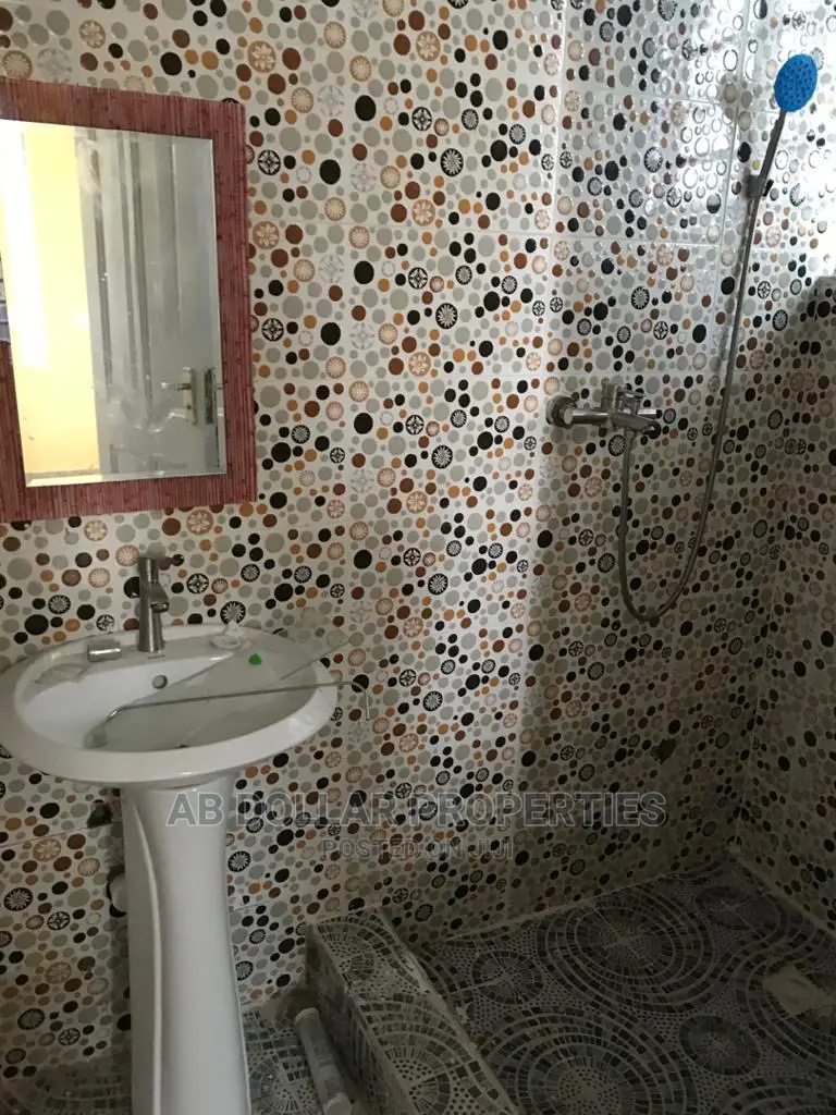 2bdrm House in Spintex for rent