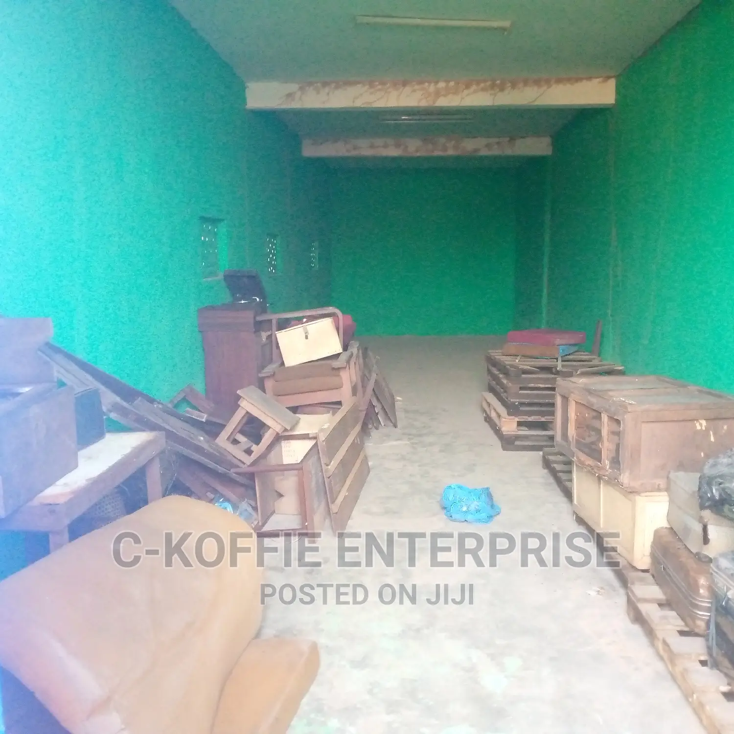 Big Warehouse Rent at Dzowulu