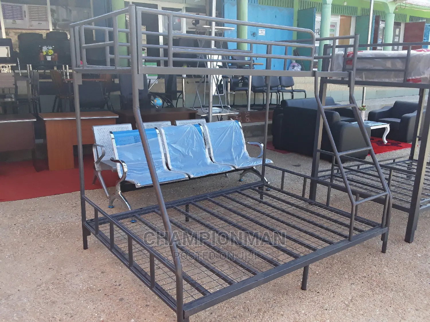 Metal Bunk Bed. Family Size. Single Top Double Down