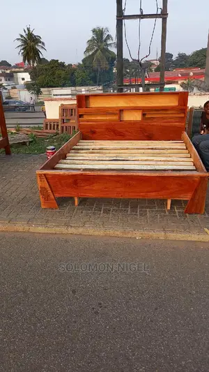Queen Size Bed, 72"/75"