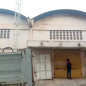 400sqm Warehouse 4 Rent at Abeka NIA