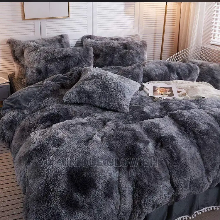 Fluffy Duvet Set at 8pcs 1 Quilt, 1 Sheet, 6 Pillow Case