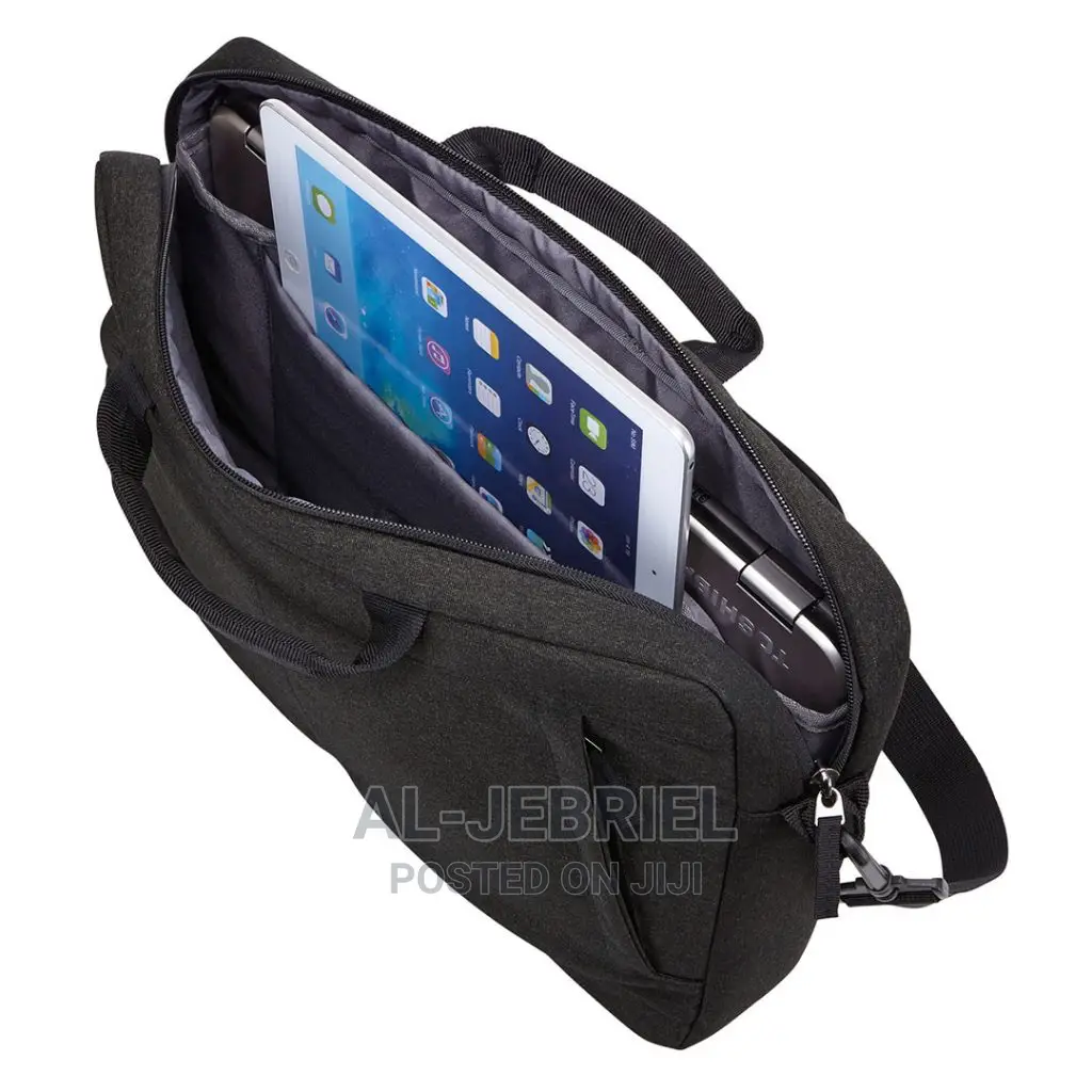 Caselogic Huxton 15.6′′ Laptop Attache Black – HUXA115