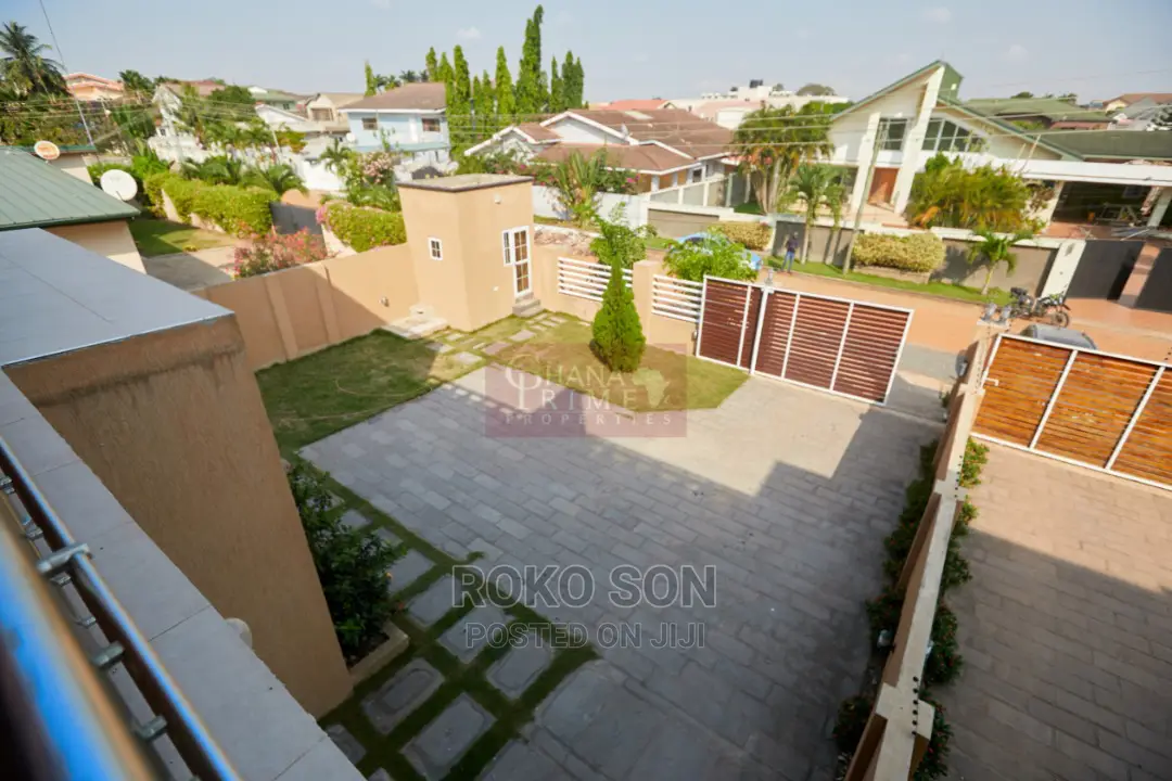 4bdrm Duplex in Dr Roko, American House for Rent