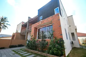 4bdrm Duplex in Dr Roko, American House for Rent