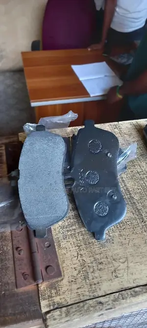 Mercedes Benz C250/C300 Front and Back BRAKE PAD Available