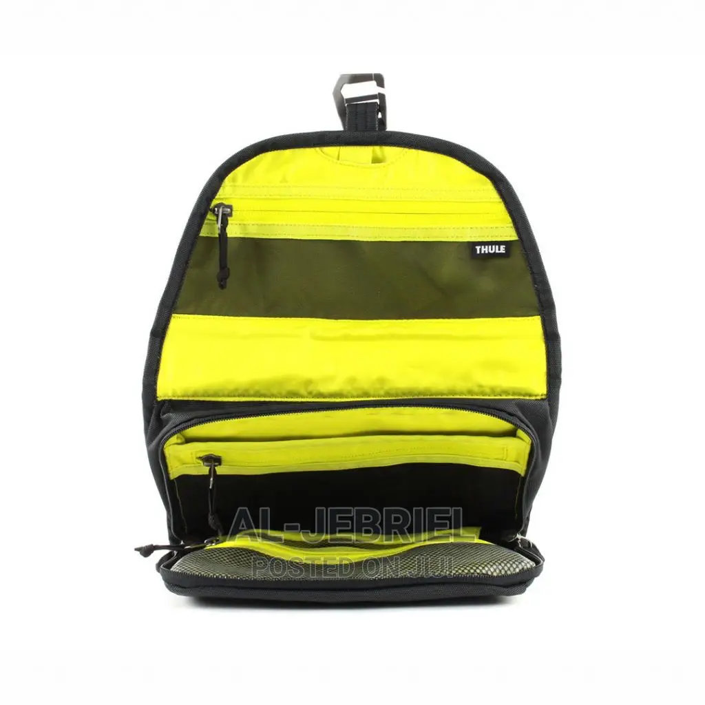 Thule Subterra Toiletry Bag TSTK-301 Dark Shadow