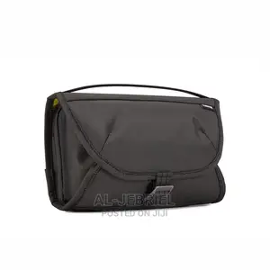 Thule Subterra Toiletry Bag TSTK-301 Dark Shadow