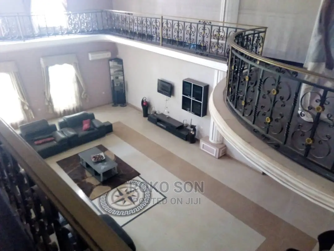 6bdrm Mansion in Dr Roko, East Legon for Sale
