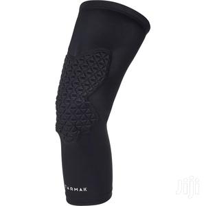 Basketball Knee Sleeve for Intermediate Players - Black
