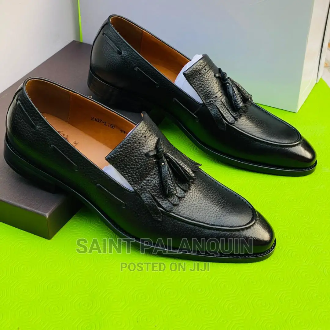 Men Wear Shoes