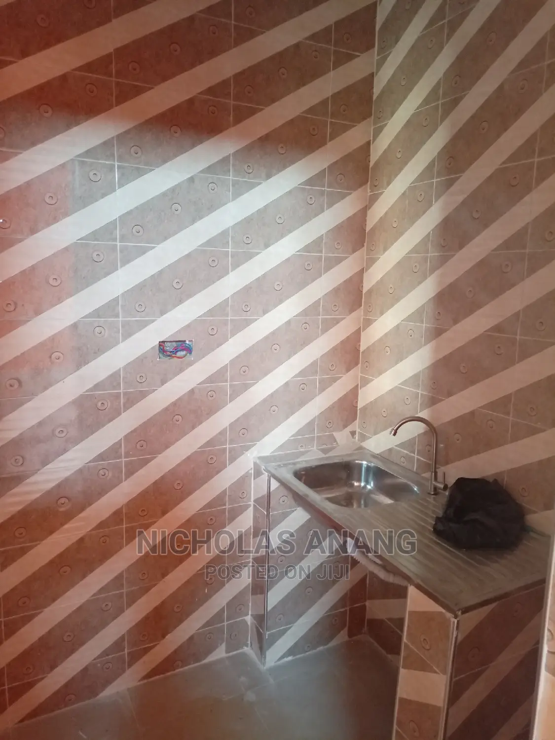 1bdrm House in Bush Road, Teshie for rent