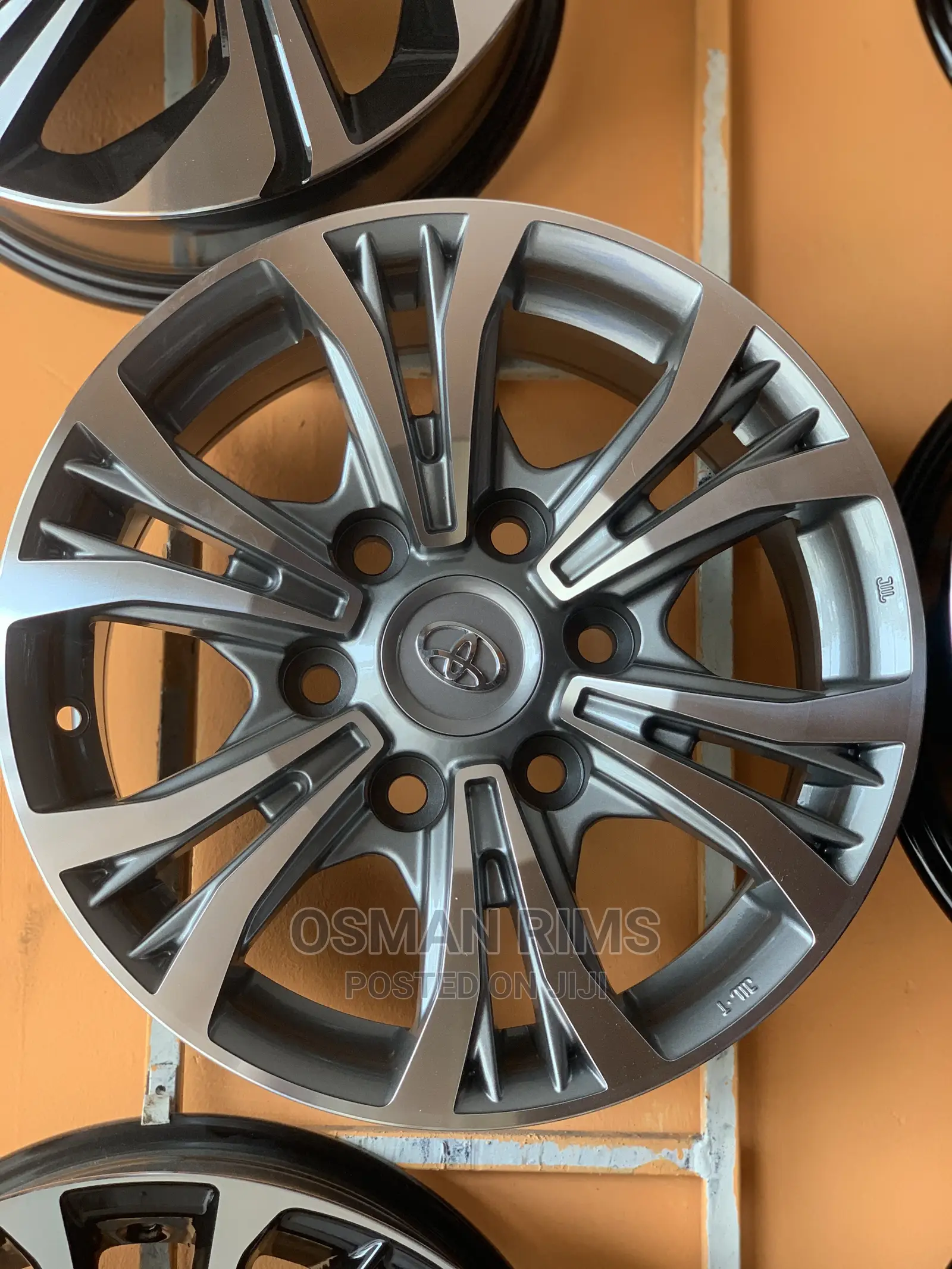 Hilux Rim 16 Alloy