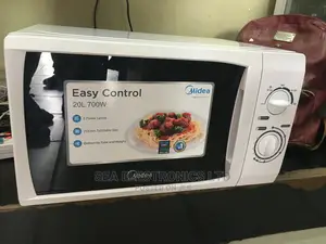 Photo - Powerful Midea Microwave 20L Oven