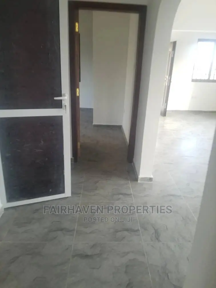 2bdrm Apartment in Tseaddo, Airport Residential Area for rent