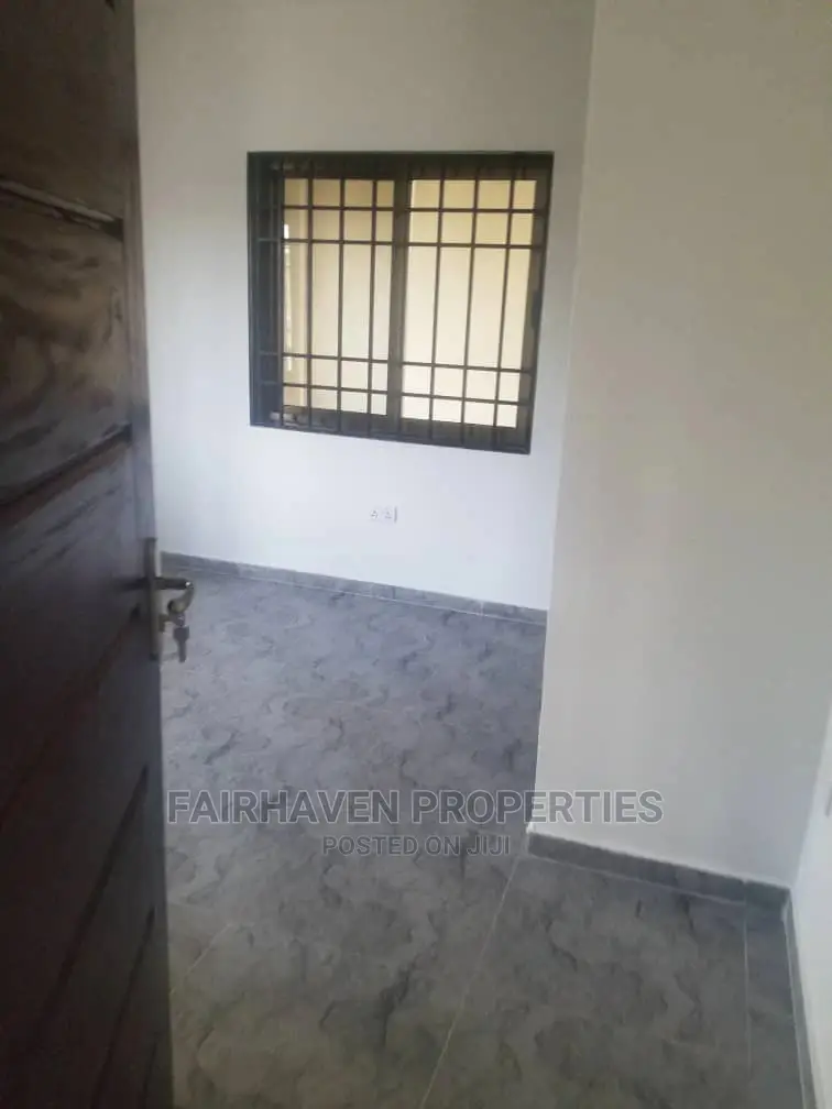 2bdrm Apartment in Tseaddo, Airport Residential Area for rent