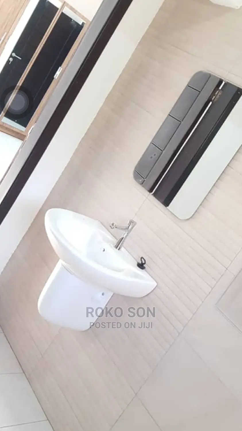 3bdrm House in Dr Roko, A&C Mall Area for rent