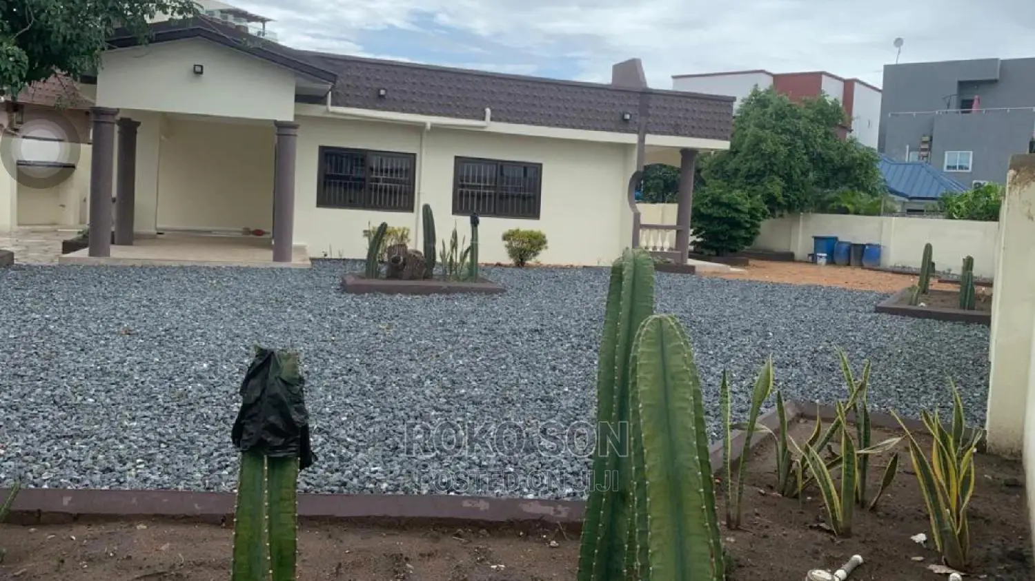 3bdrm House in Dr Roko, A&C Mall Area for rent