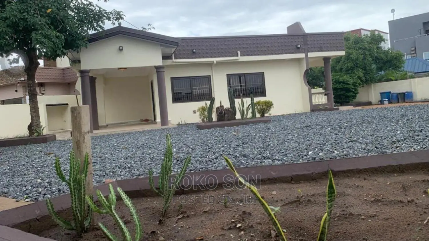 3bdrm House in Dr Roko, A&C Mall Area for rent