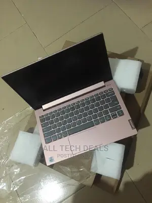 New Laptop Lenovo Ideapad 3 8GB Intel Core I5 SSD 256GB