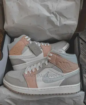 Nike Retro
