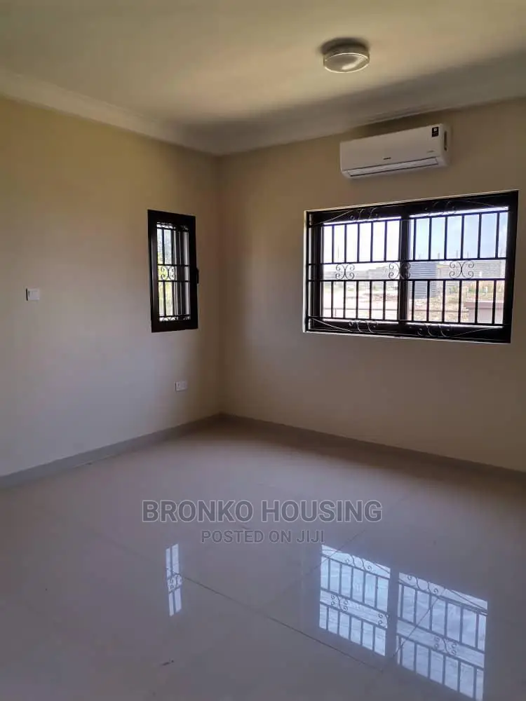 5bdrm House in Bronko Housing, Accra Metropolitan for rent