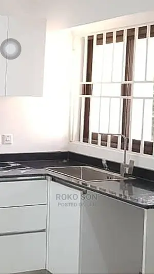 3bdrm House in Dr Roko, A&C Mall Area for rent