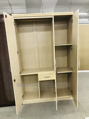 3 in 1 Wardrobe With a Mirror. (9653)