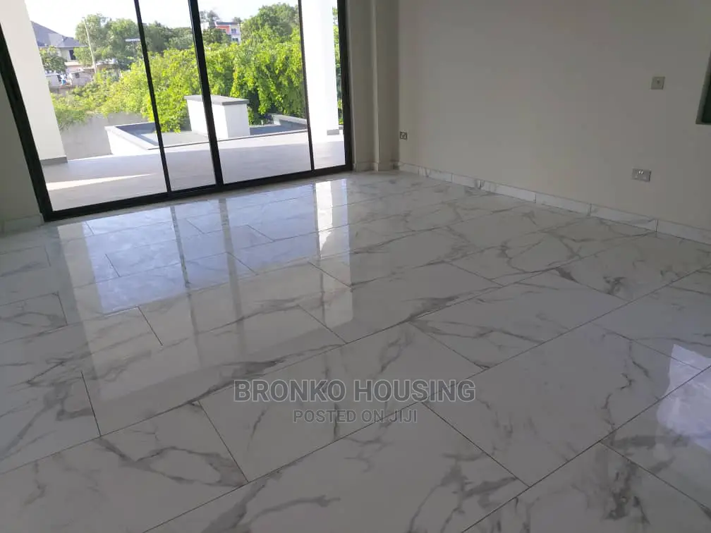 5bdrm House in Bronko Housing, Airport Residential Area for Rent