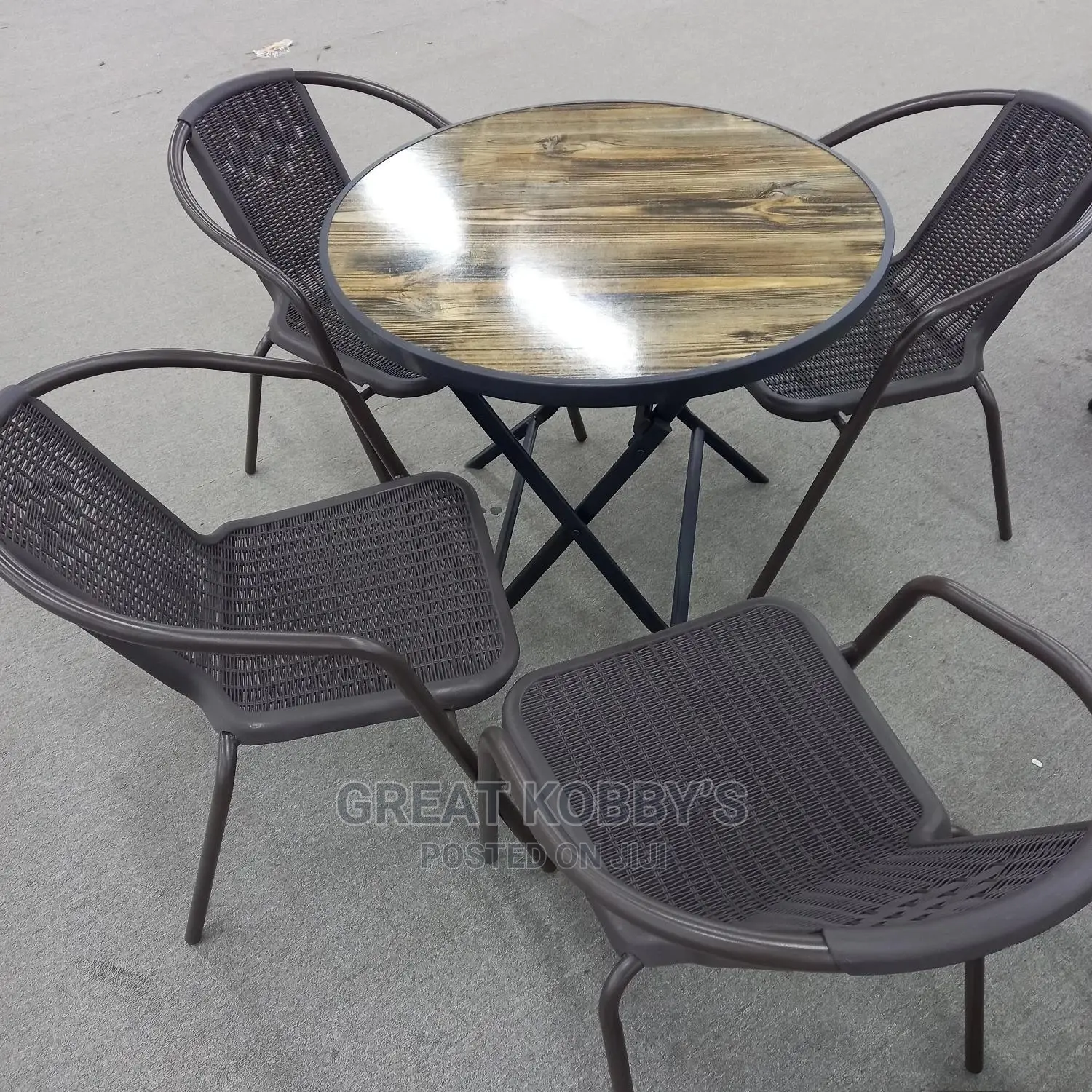 Outdoor Seating