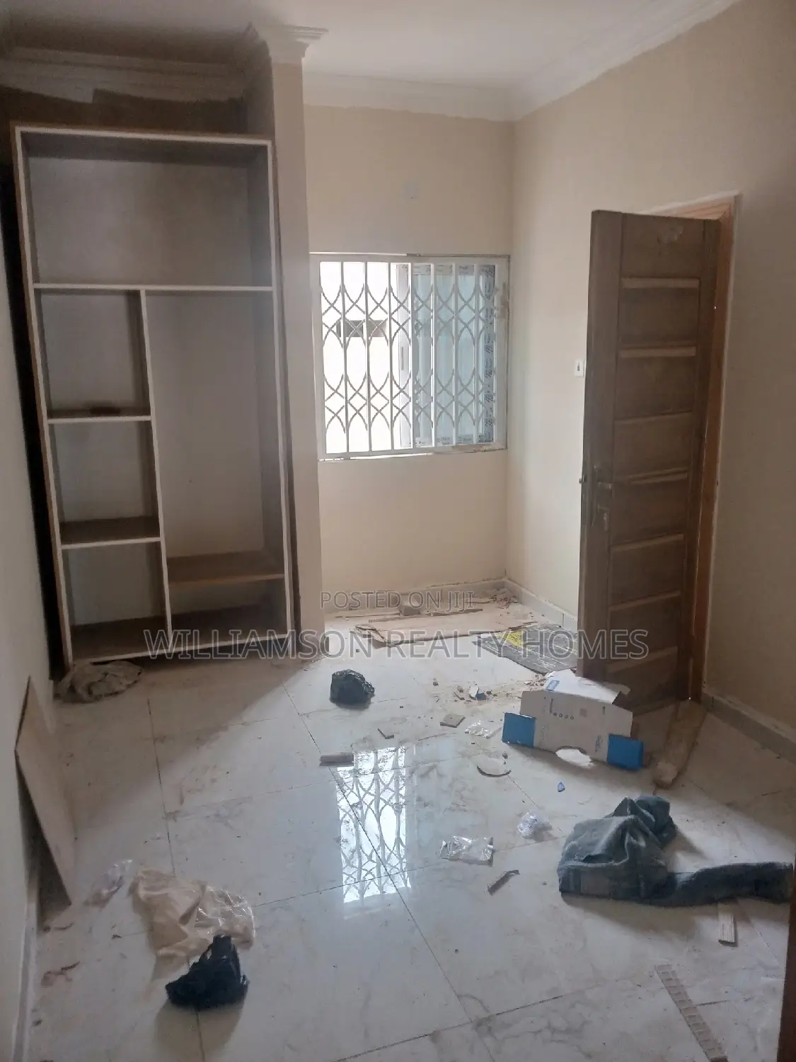 3bdrm House in Hfc Estate, Spintex for sale