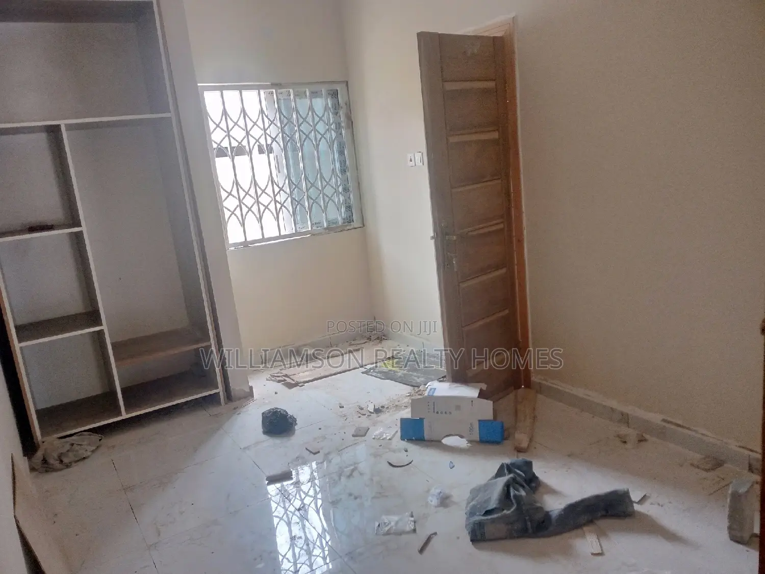 3bdrm House in Hfc Estate, Spintex for sale