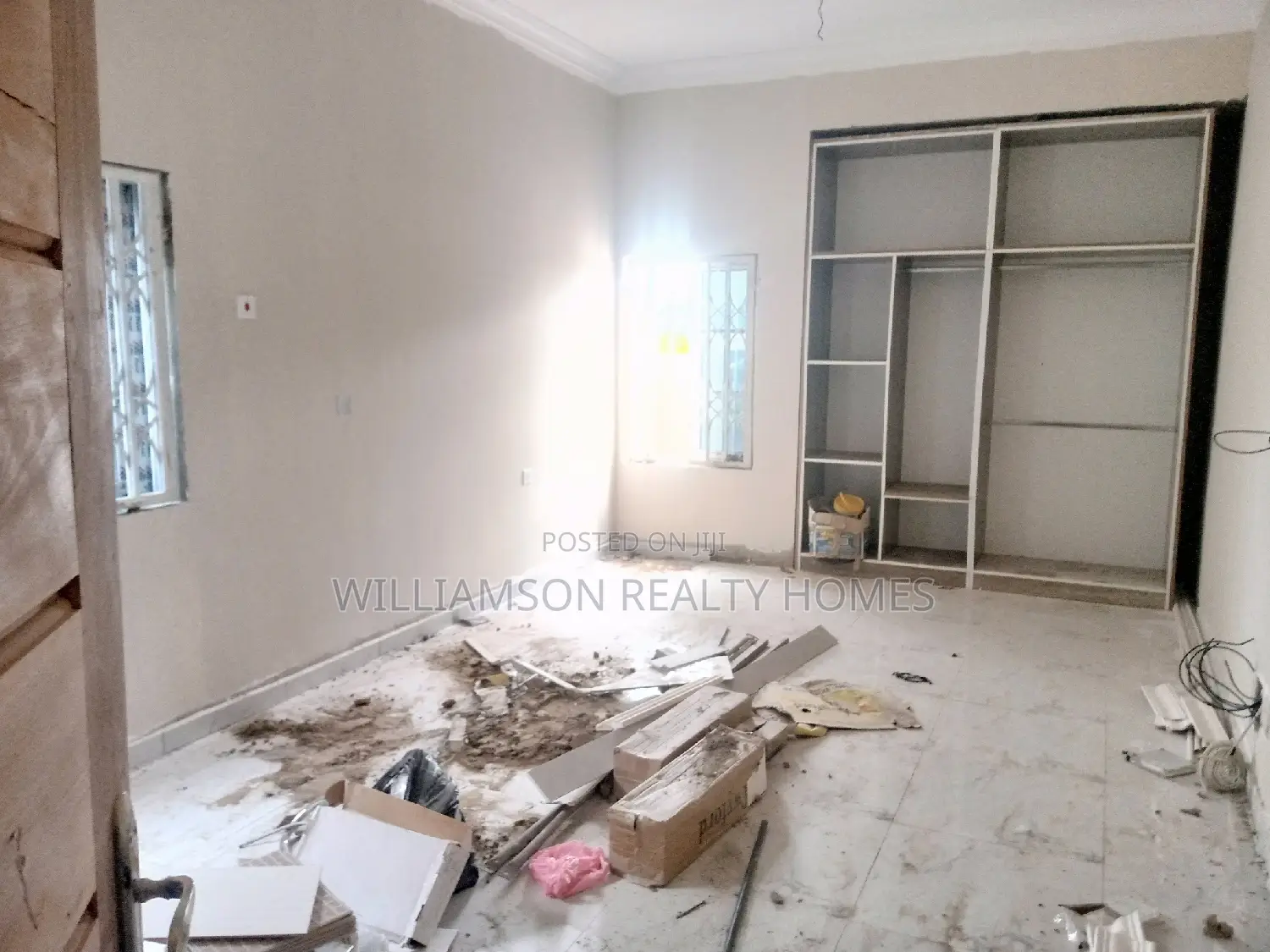 3bdrm House in Hfc Estate, Spintex for sale