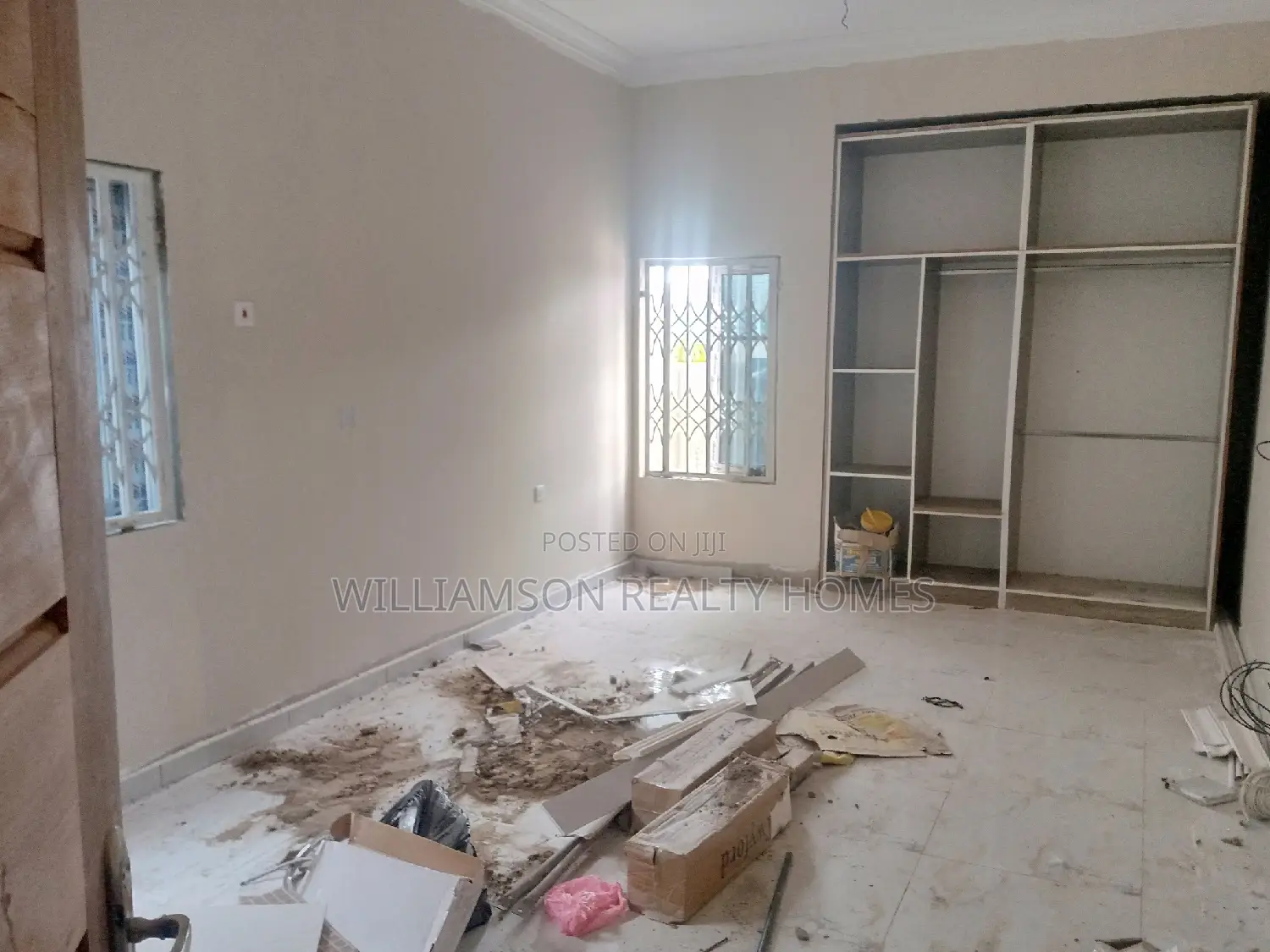 3bdrm House in Hfc Estate, Spintex for sale