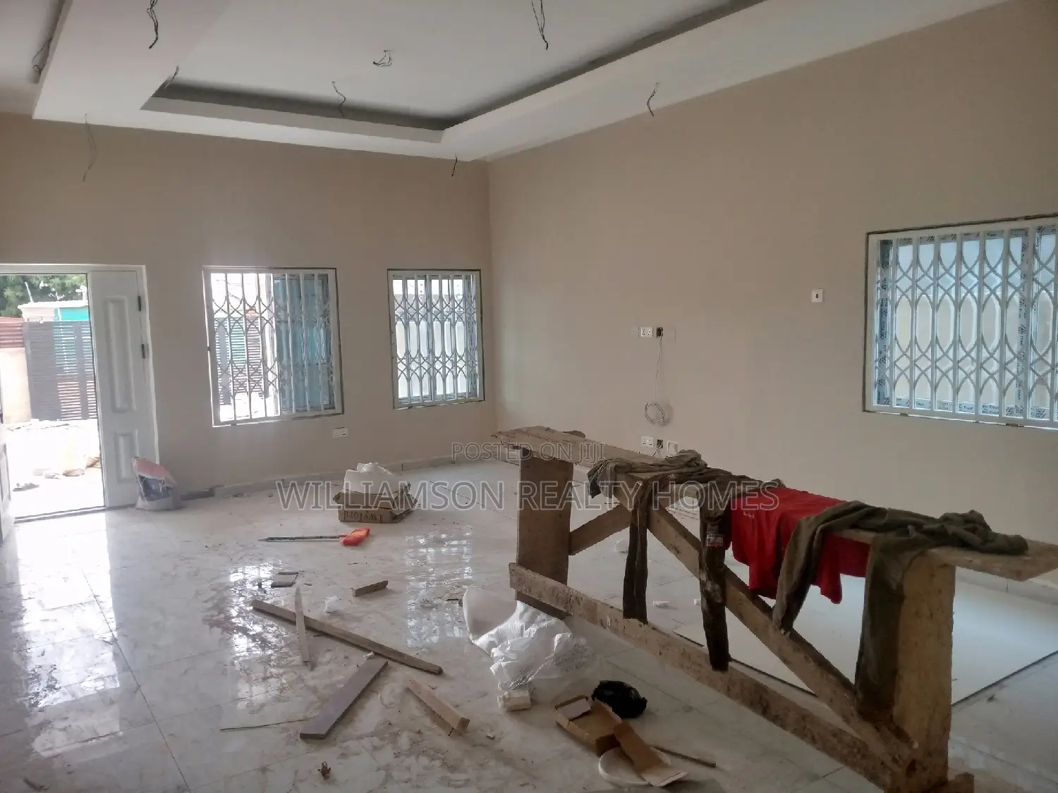 3bdrm House in Hfc Estate, Spintex for sale