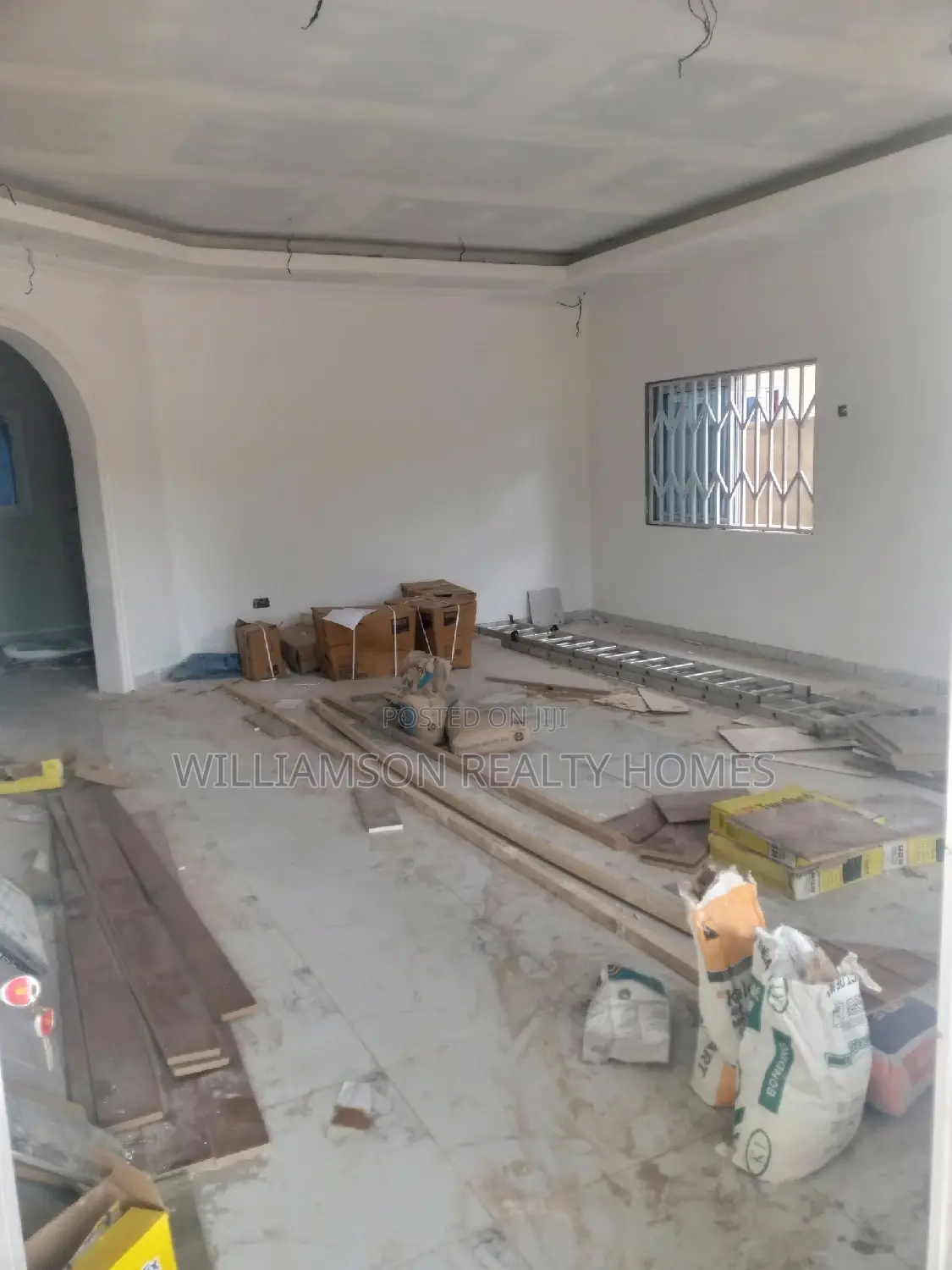 3bdrm House in Hfc Estate, Spintex for sale