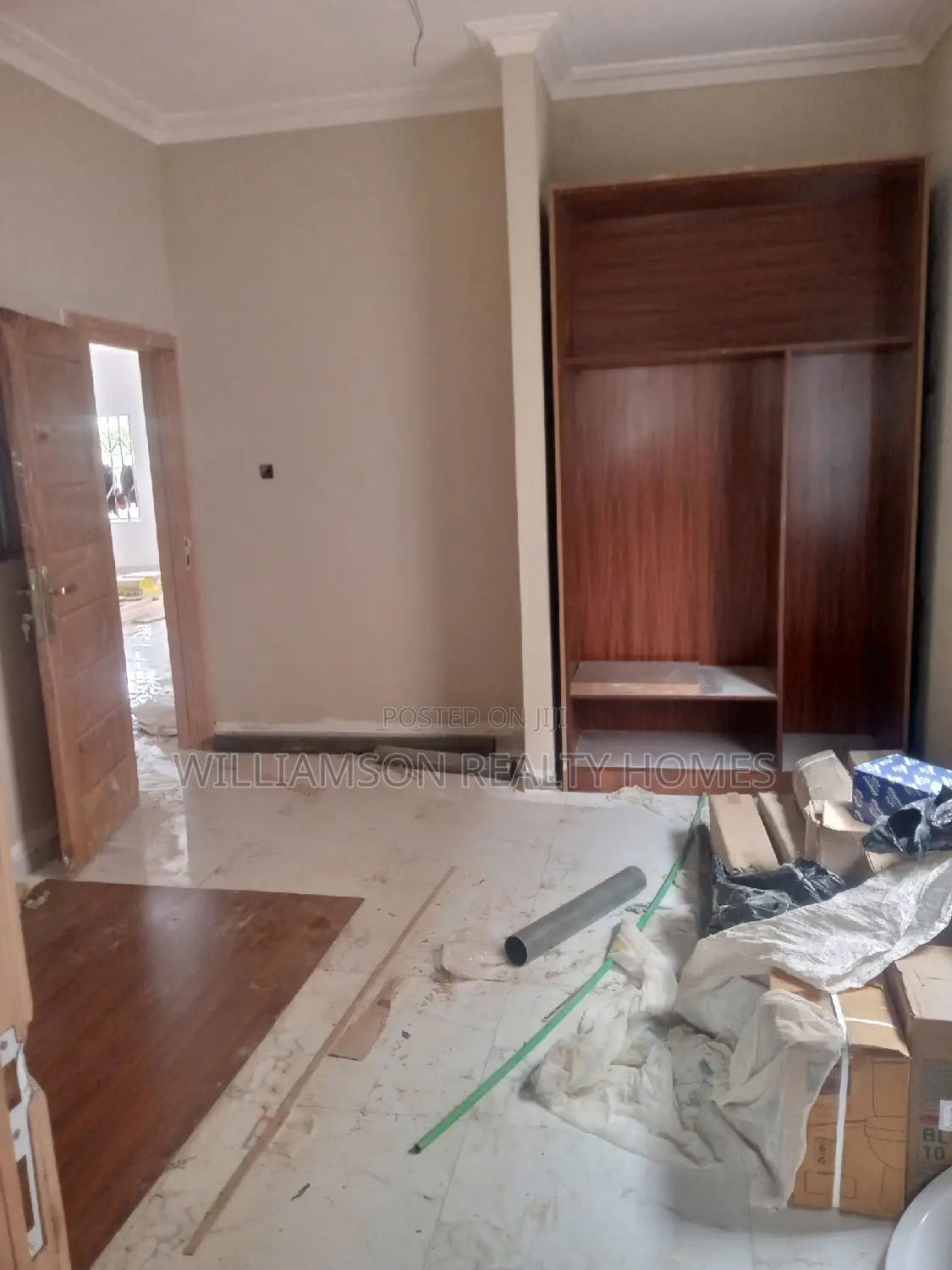 3bdrm House in Hfc Estate, Spintex for sale